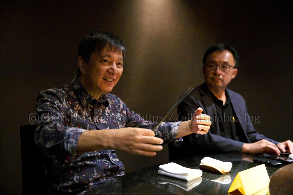 餐桌上的指揮時刻